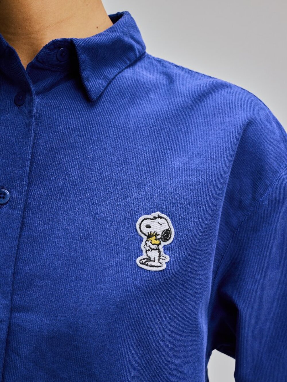 Hugging Snoopy Patch 100% Cotton Corduroy Top